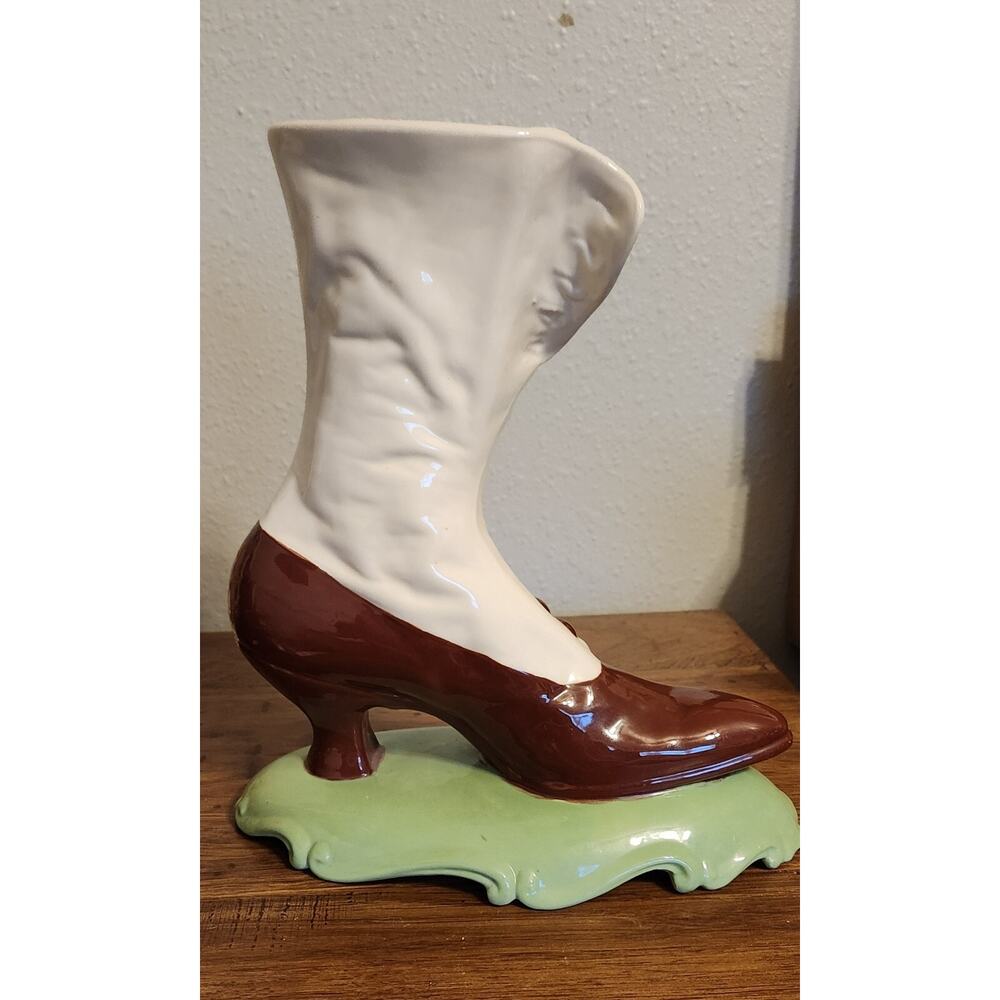 Ladies Antique Ceramic Button Up Boot - Picture 3 of 8